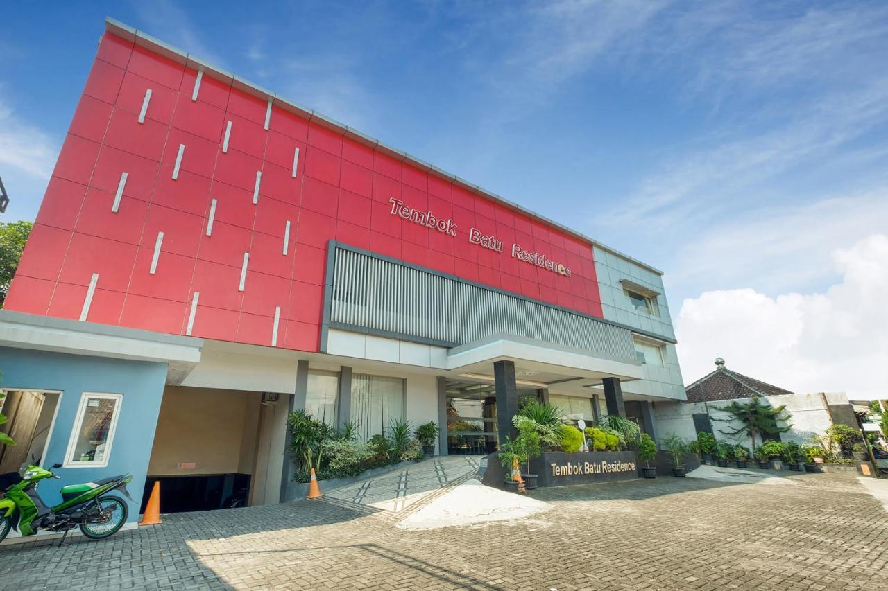 Hotel Oyo Flagship 3726 Tembok Batu Residence 3*