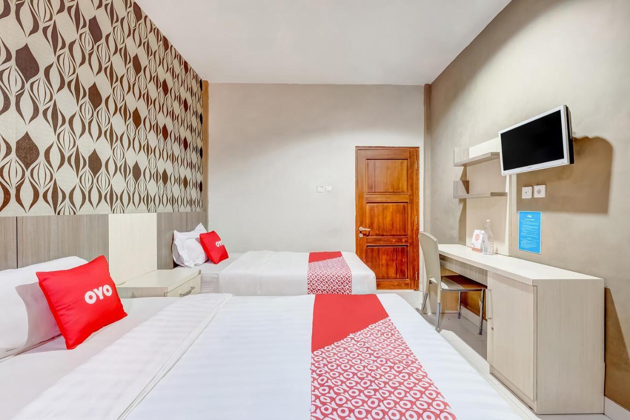 Oyo Flagship 3726 Tembok Batu Residence Hotel