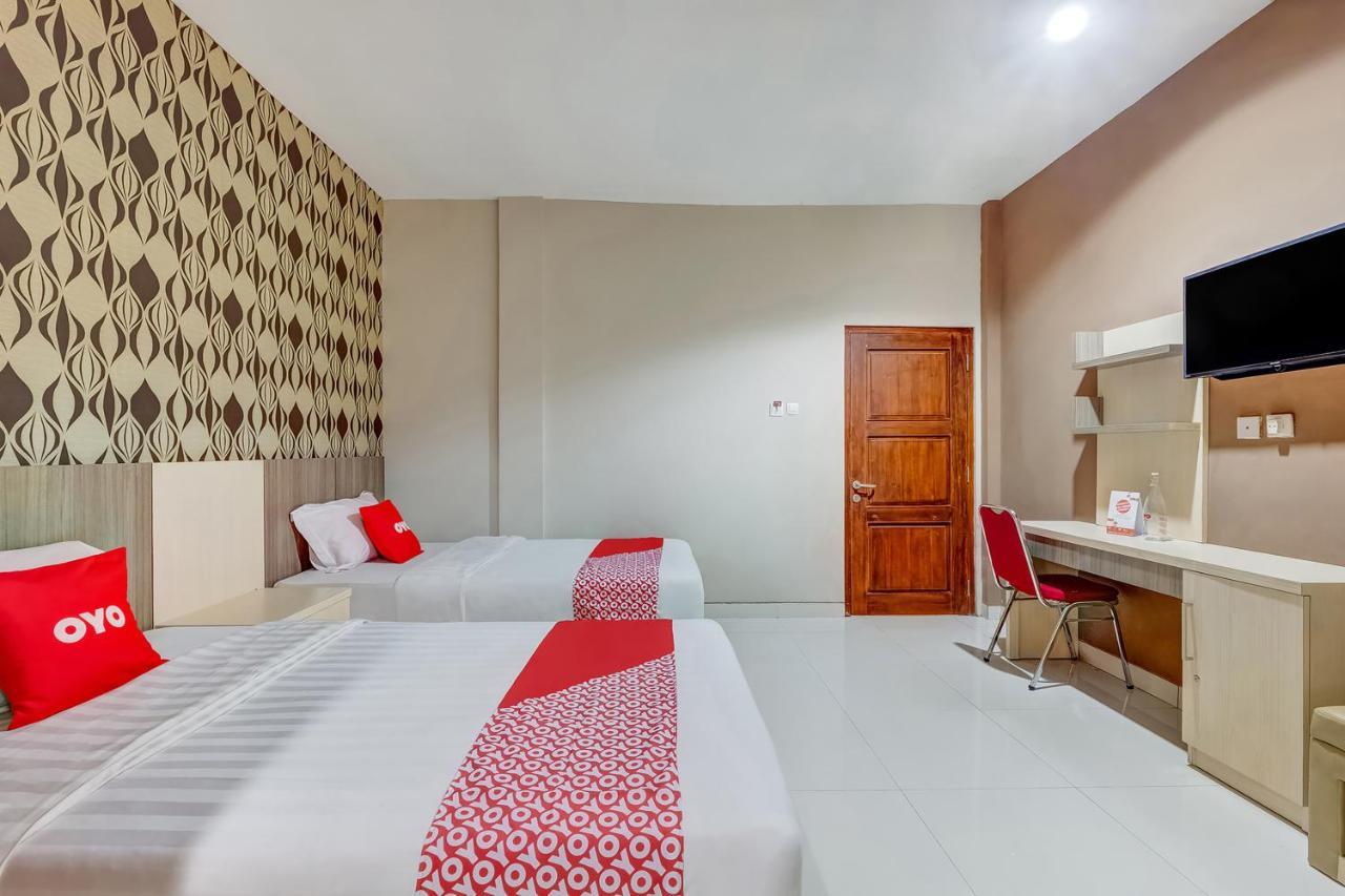 Oyo Flagship 3726 Tembok Batu Residence Hotel 3*