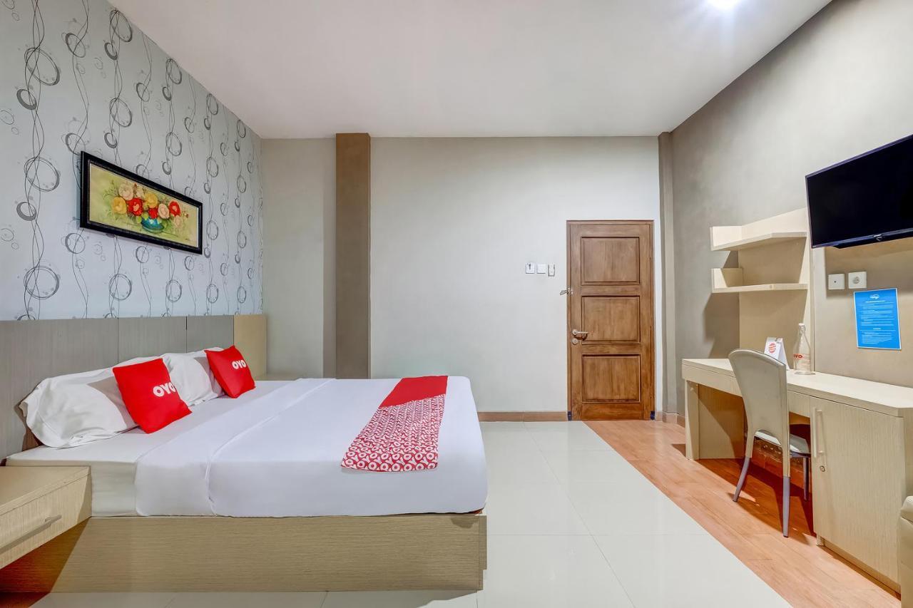 Oyo Flagship 3726 Tembok Batu Residence 3*