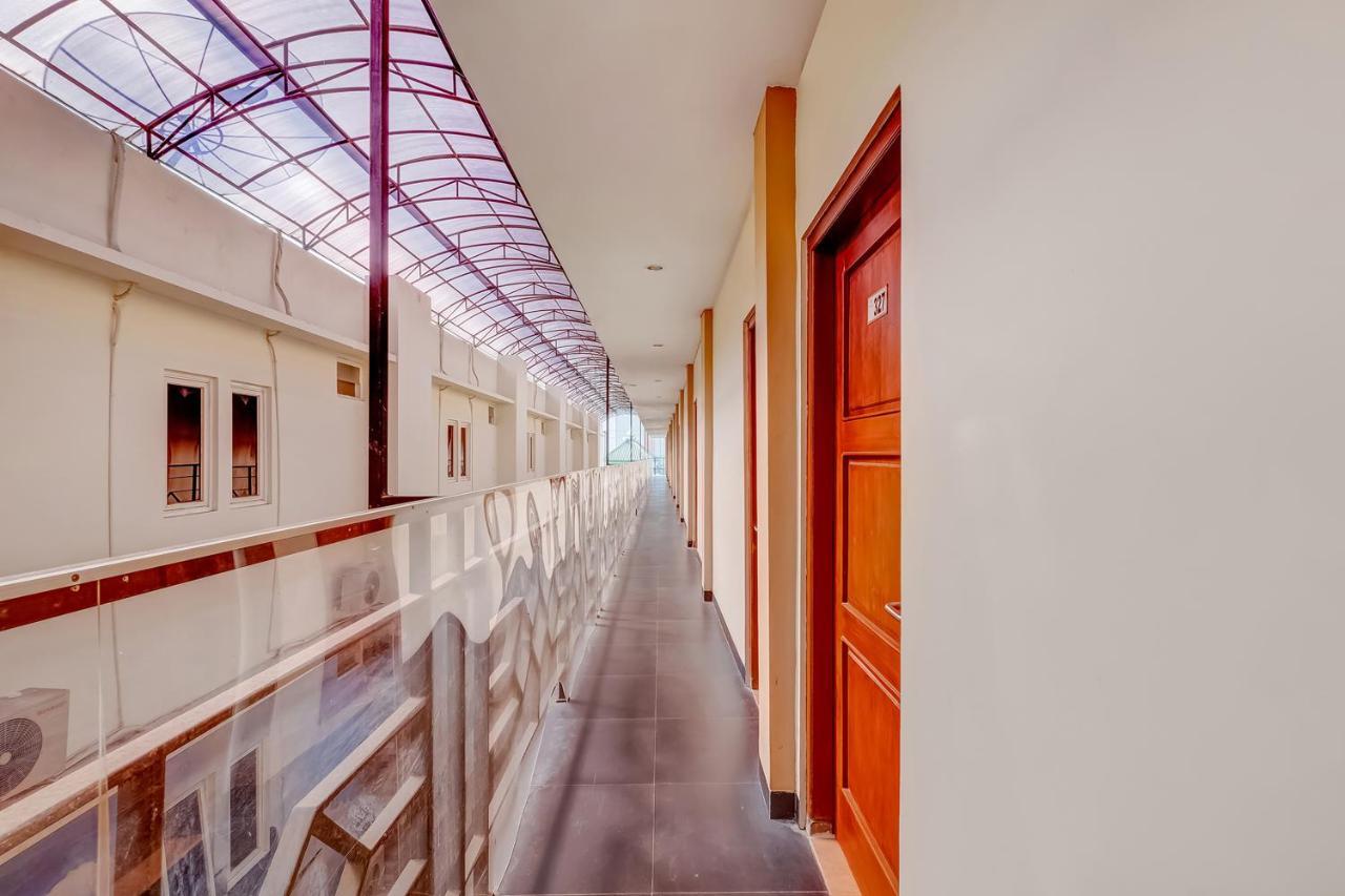 Hotel Oyo Flagship 3726 Tembok Batu Residence 3*